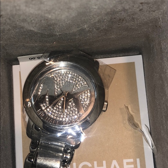 Michael Korda Watch - Picture 2 of 3